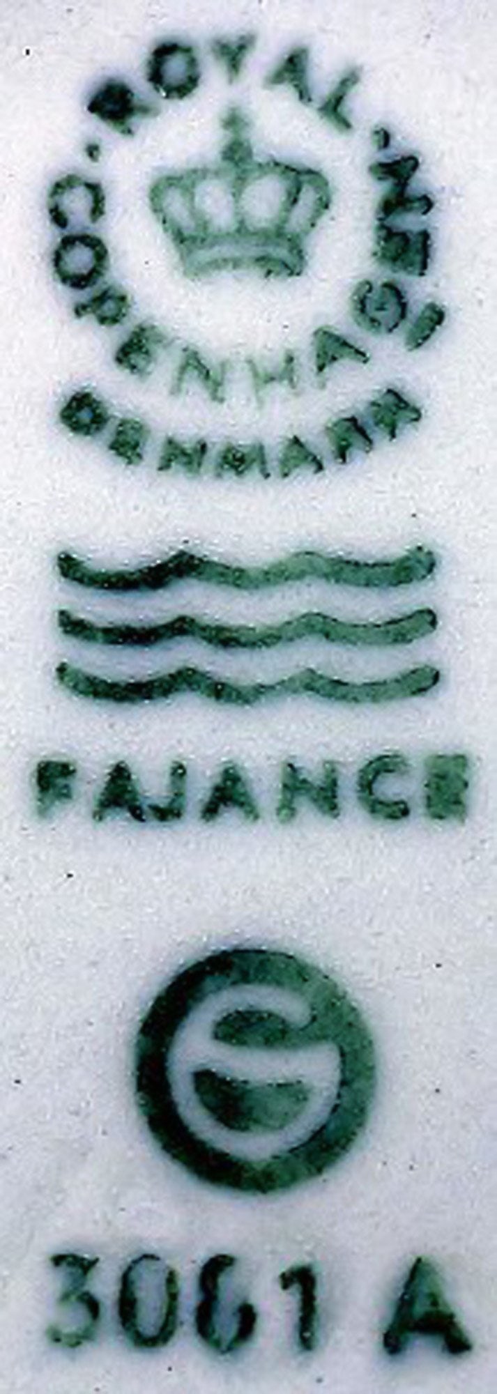 Aluminia/Royal Copenhagen blue line, earthenware bowl. 1 sold. - 4