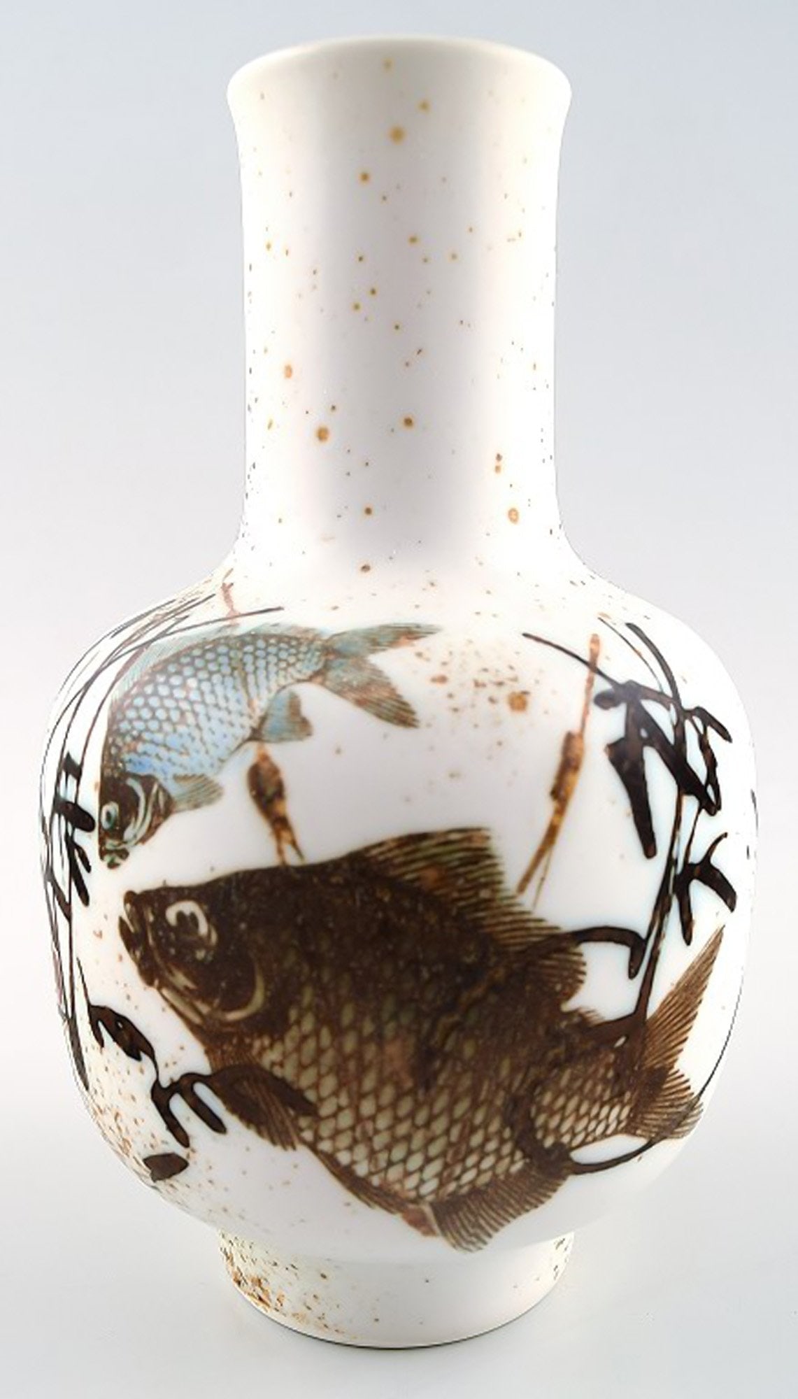 Royal Copenhagen / Aluminia vase by Nils Thorsson.: Title: Royal Copenhagen / Aluminia vase by Nils Thorsson. Description: Royal Copenhagen / Aluminia vase by Nils Thorsson. Decorated with swimming fish. Denmark mid 20 c. Measures: 17 cm. In perfect