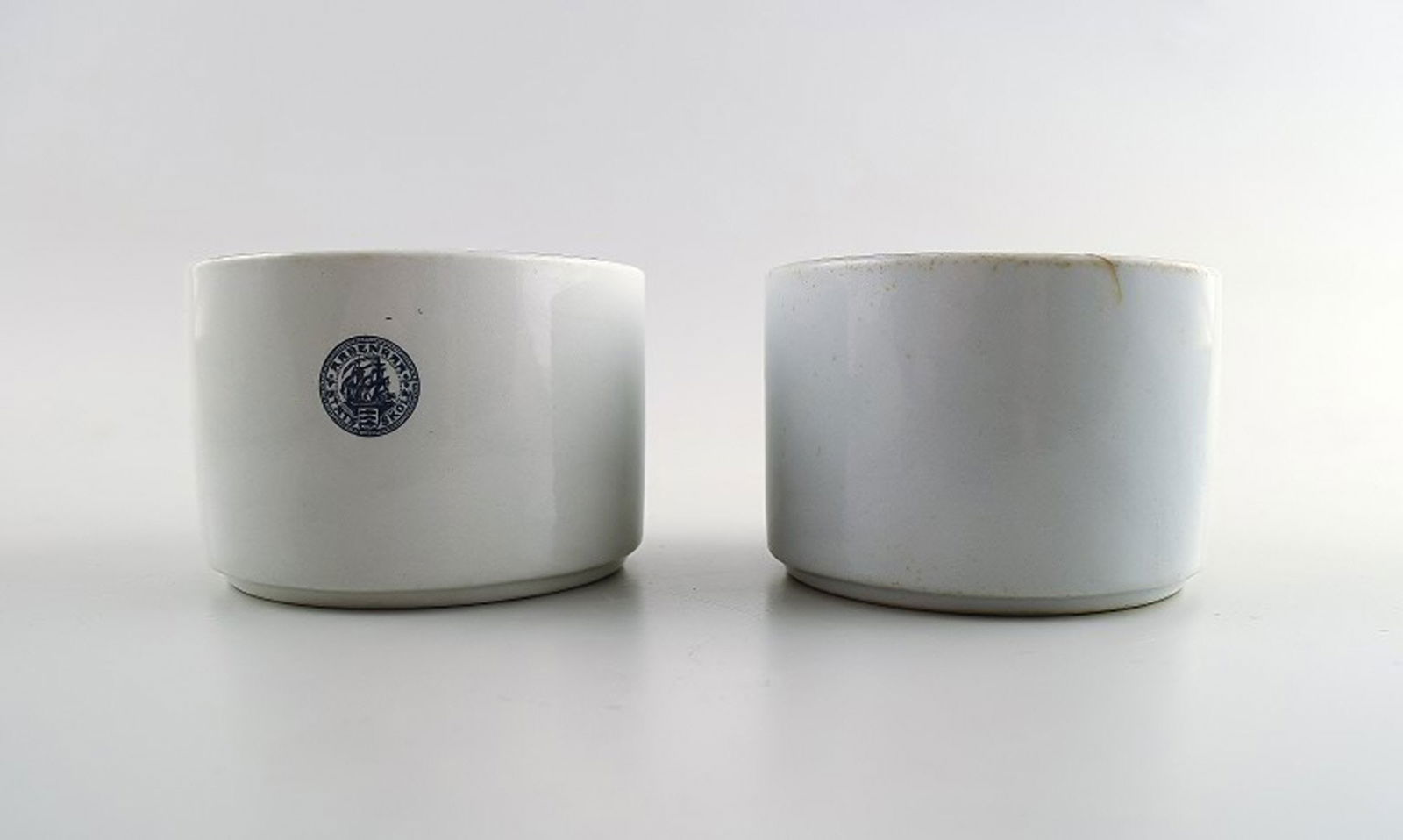 Royal Copenhagen/Aluminia Blue Line, earthenware. 2 bowls. (1 of 3)