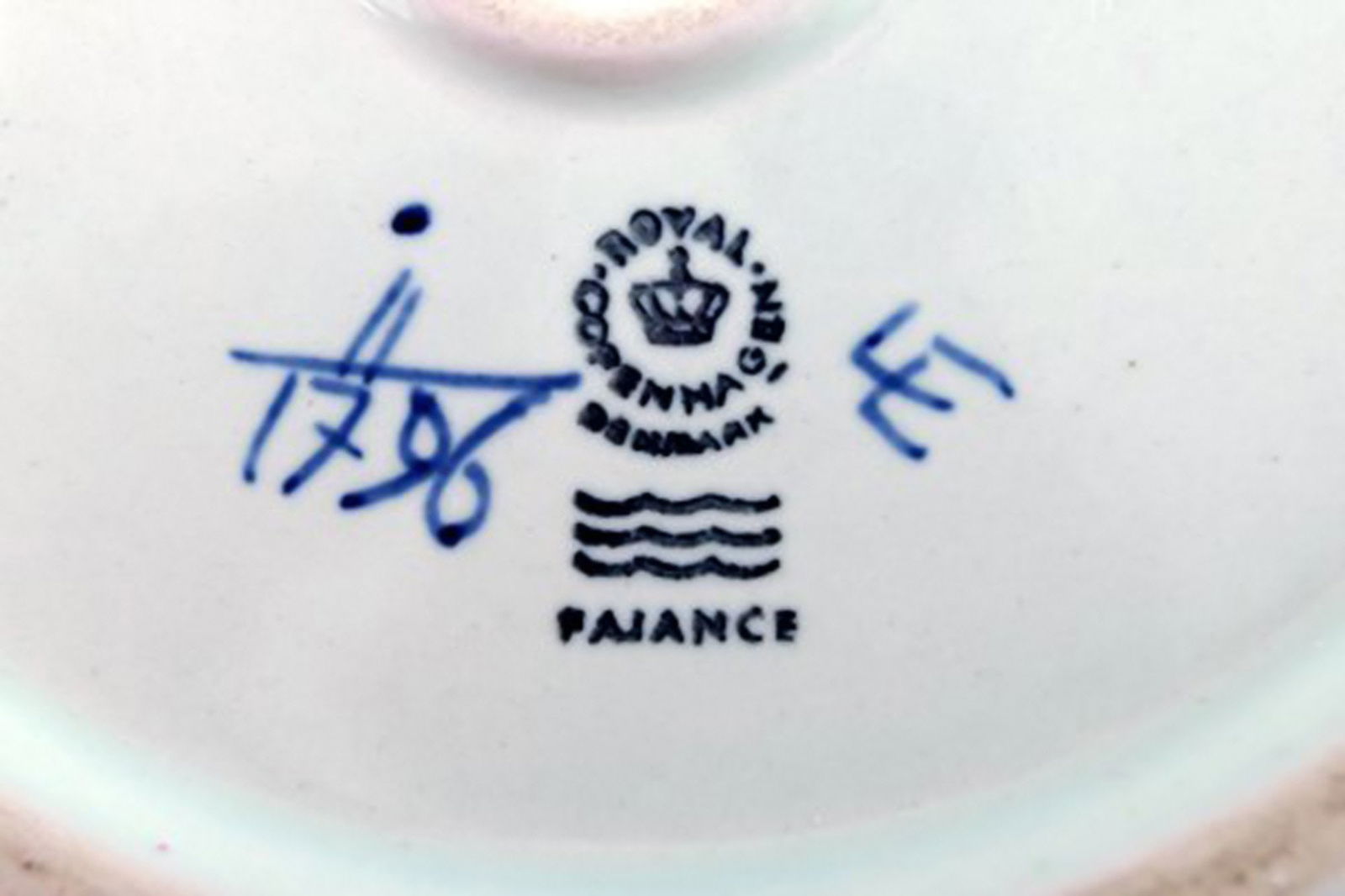 Tranquebar faience candlestick. Aluminia. Royal Copenhagen. - 2