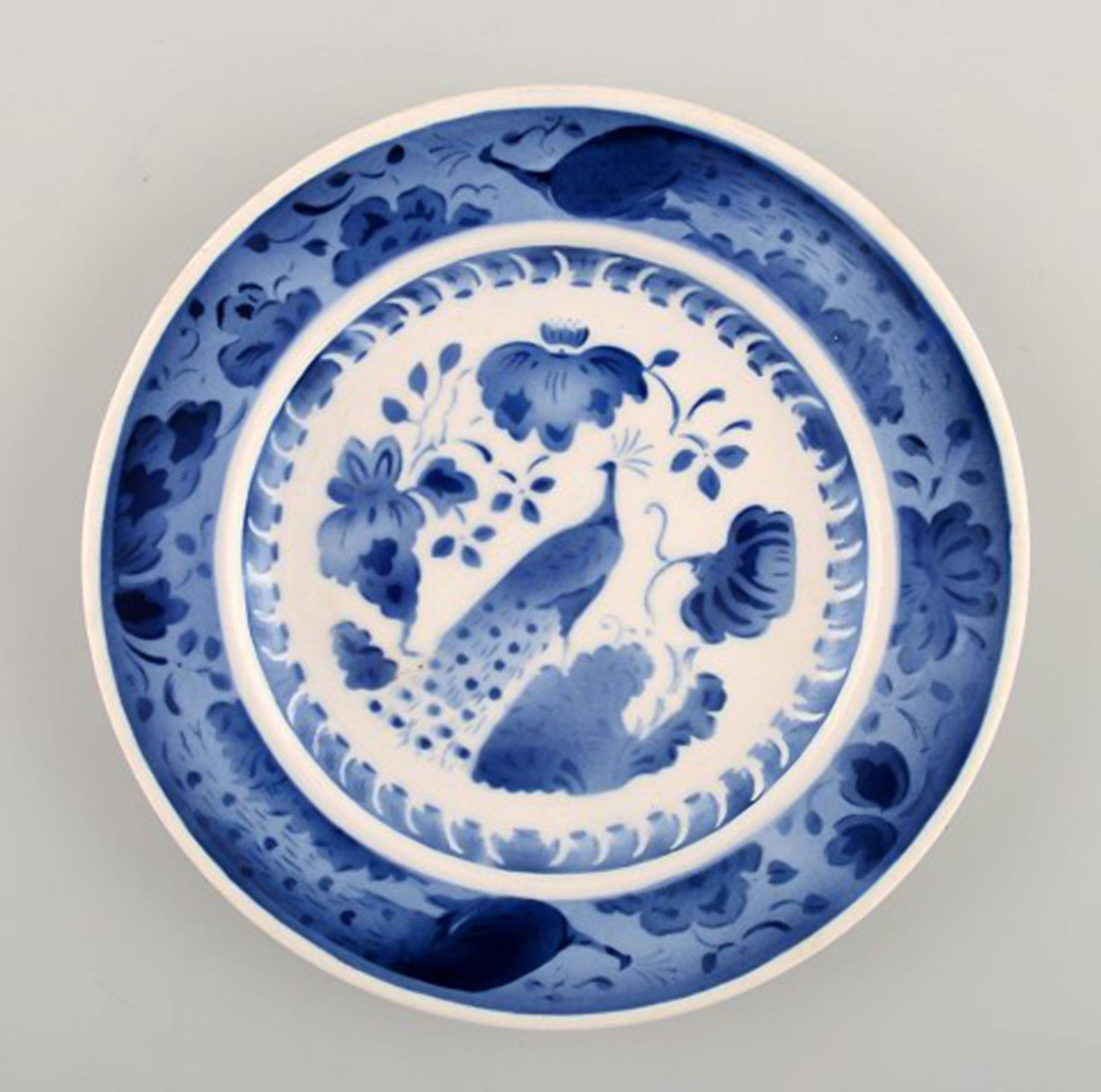 Peacock from Copenhagen faience / Aluminia. Flat plate in earthenware. 6 pieces in stock. - 2