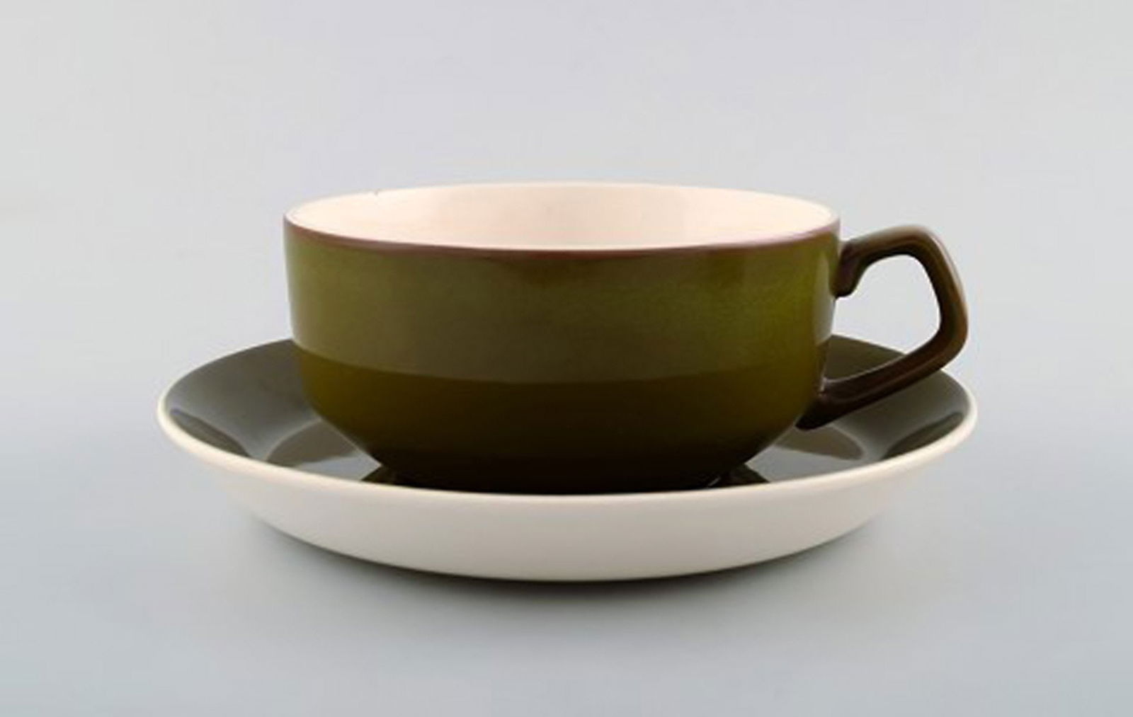 Timiana dinner service from Aluminia in faience. Consisting of 4 tea cups with saucers and tea pot. - 2