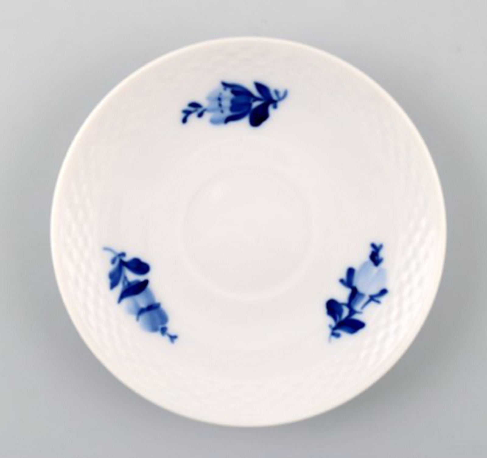 26 sets Royal Copenhagen Blue flower braided, espresso cup and saucer. - 2