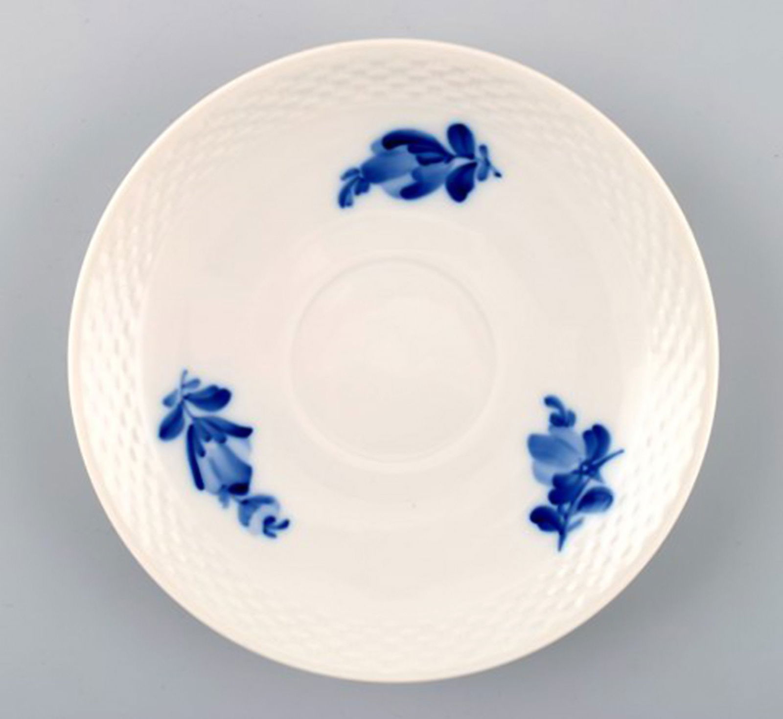 3 sets of Blue Flower, braided, Cup and saucer, Royal Copenhagen. Number 10/8261. - 3