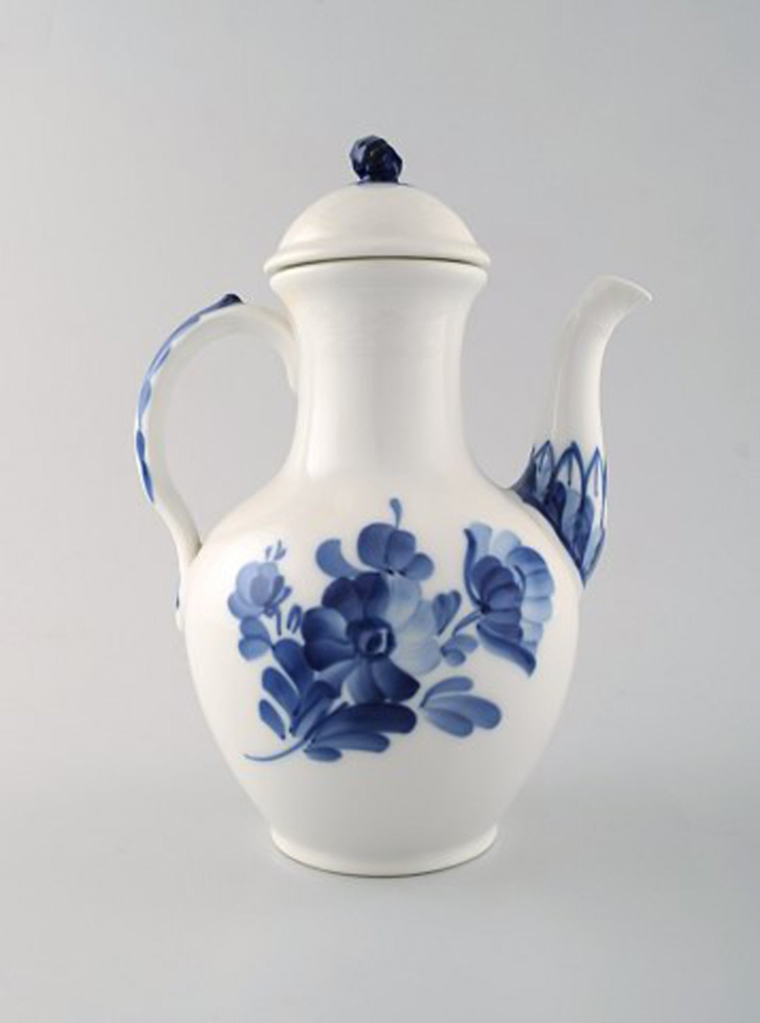 Royal Copenhagen Blue Flower Braided 10/8034 coffee pot. - 2