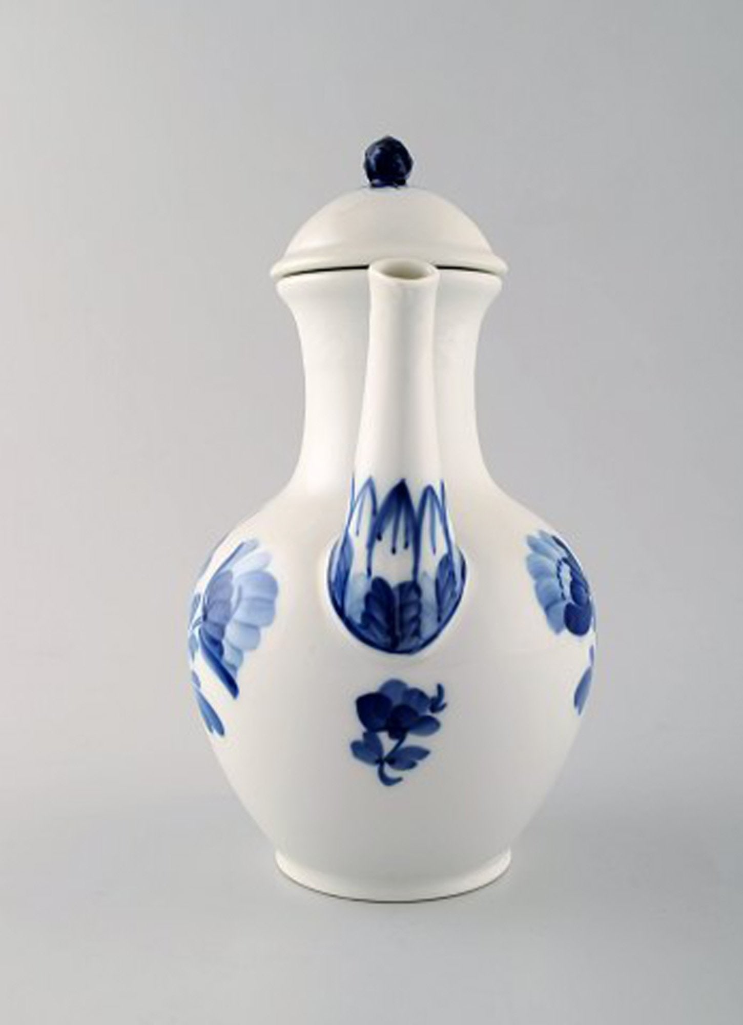 Royal Copenhagen Blue Flower Braided 10/8034 coffee pot. - 3