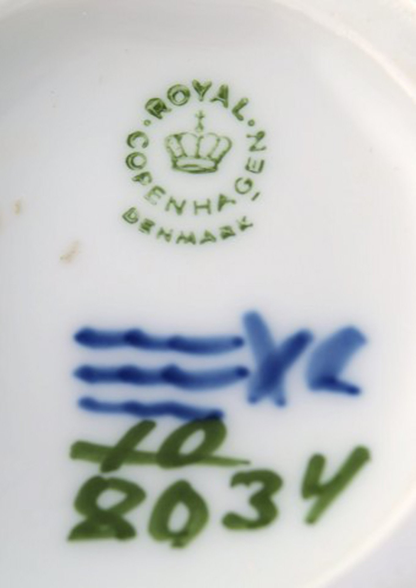 Royal Copenhagen Blue Flower Braided 10/8034 coffee pot. - 6