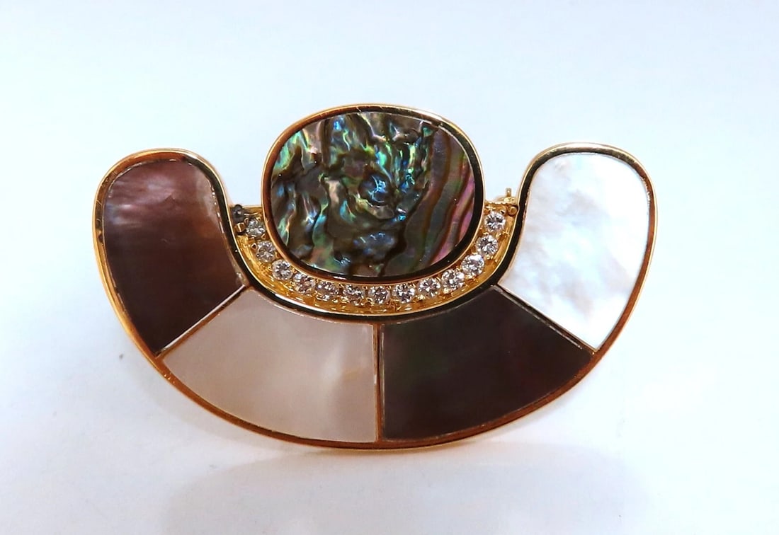 Mother of Pearl Diamonds Crescent Pin 18kt**: Title: Mother of Pearl Diamonds Crescent Pin 18kt** Description: MAGNIFICENT JEWELS Gorgeous Mod-Deco Crescent form pin Natural Diamonds: .50ct. Round, G-color Vs-2 clarity Three different Arrays of