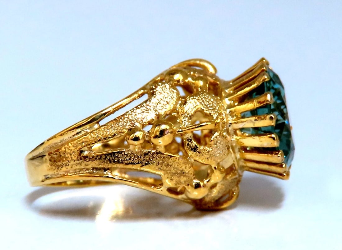 GIA Certified 6.08ct Lab Spinel Ring 14kt** - 2