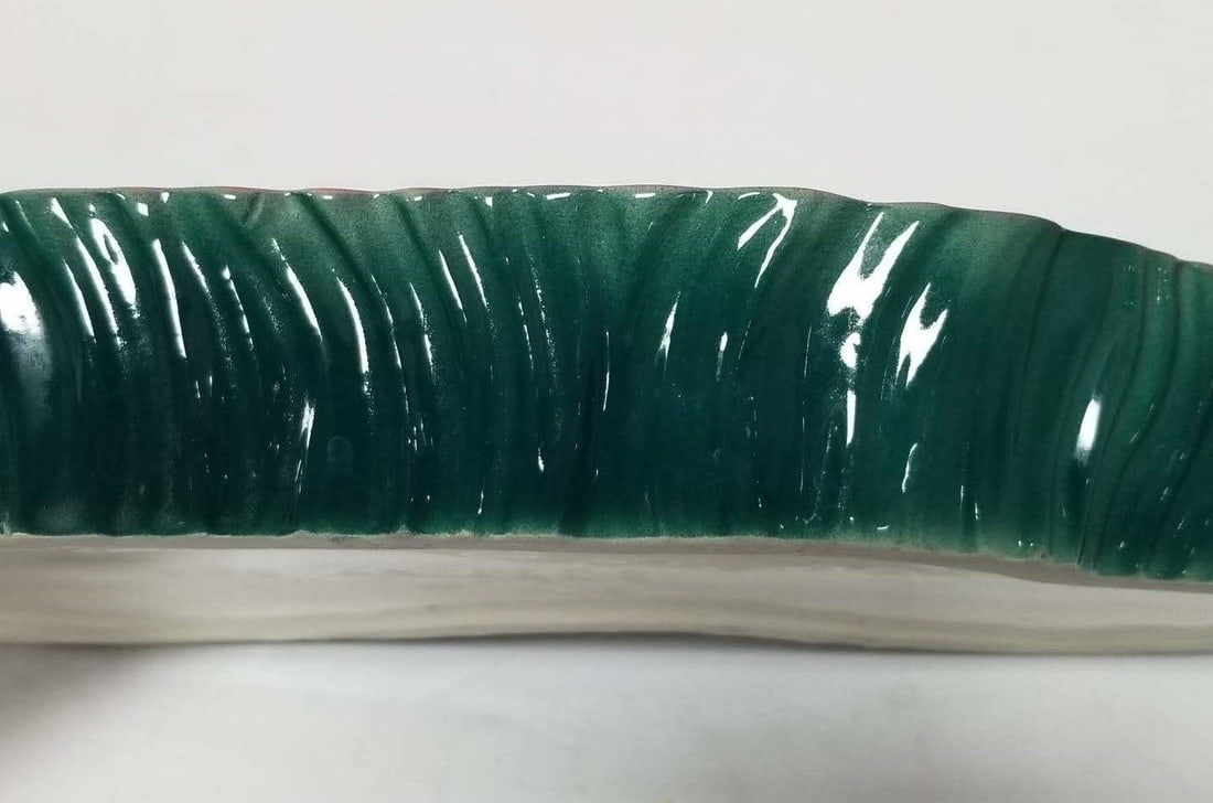 Mid Century Pink and Green Flamingo Ceramic Figurine in Flamingo Pool Tray. - 12