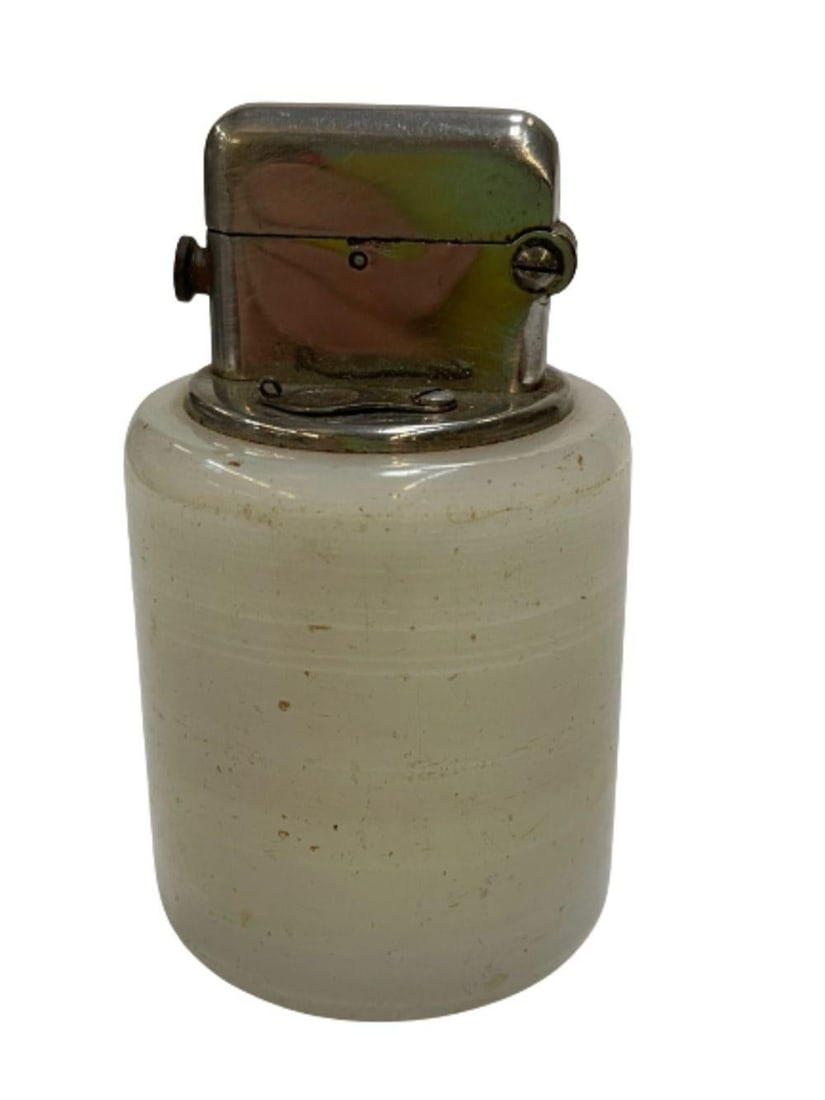 Hand Polished White Agate and Chrome Table Lighter, circa 1930 - 3