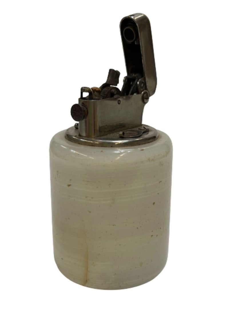 Hand Polished White Agate and Chrome Table Lighter, circa 1930 - 6