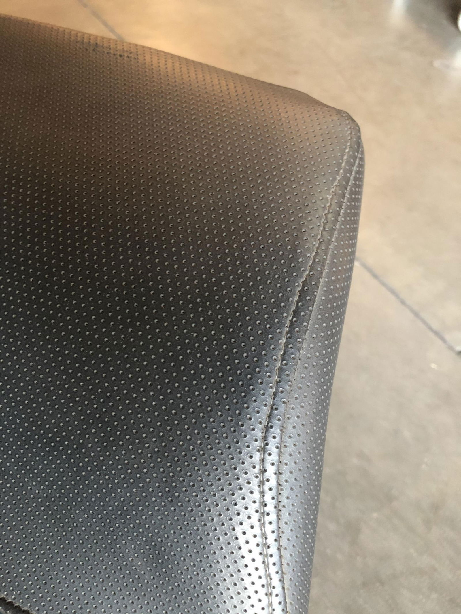 Modernist Leather Captian's Lounge Chair with Chrome Base, Circa 1980 - 6