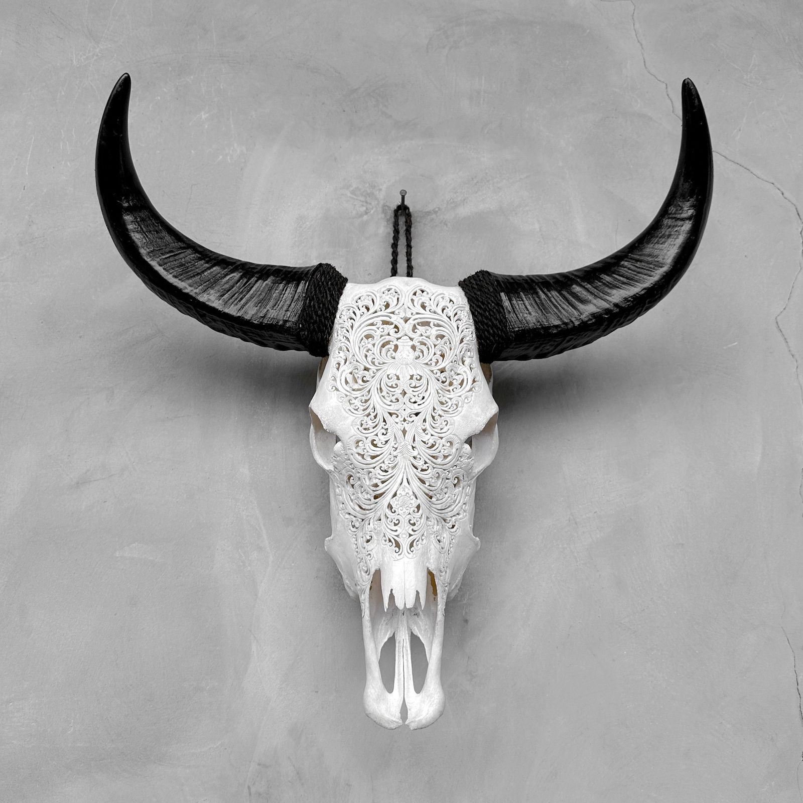 White buffalo skull - Small lotus motif - 9