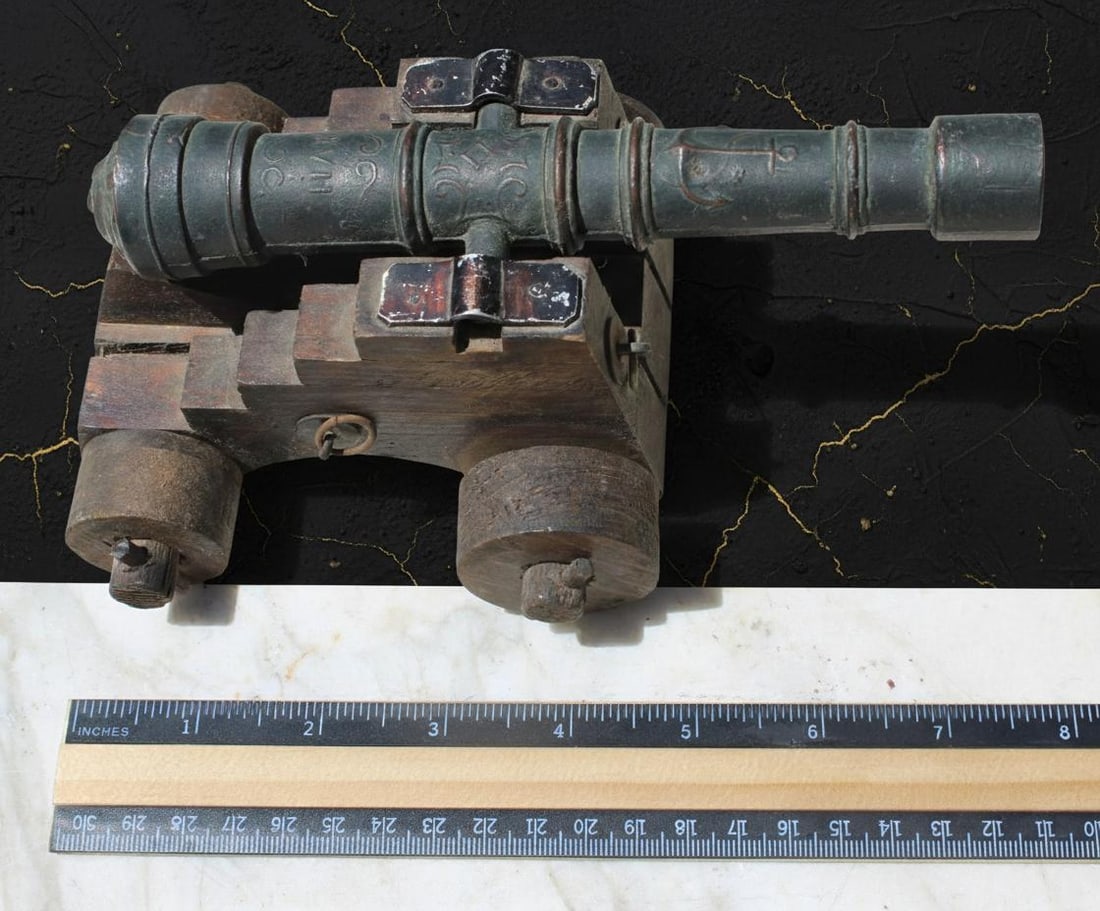 Decorative English Naval Cannon Model, XVI and XVII Century Replica Made in Mexico - 12