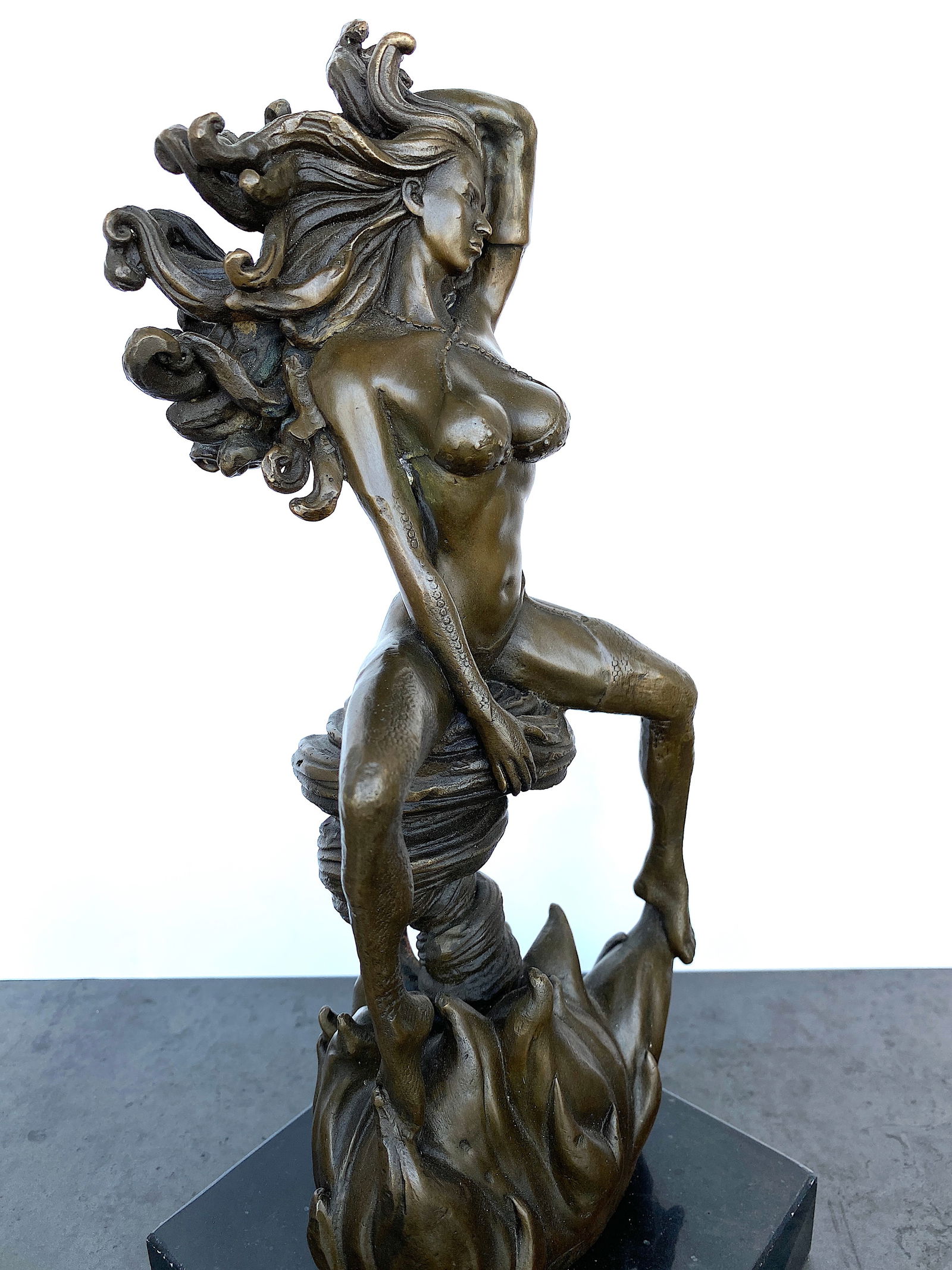 sign. Bronze Medusa on marble base - 6