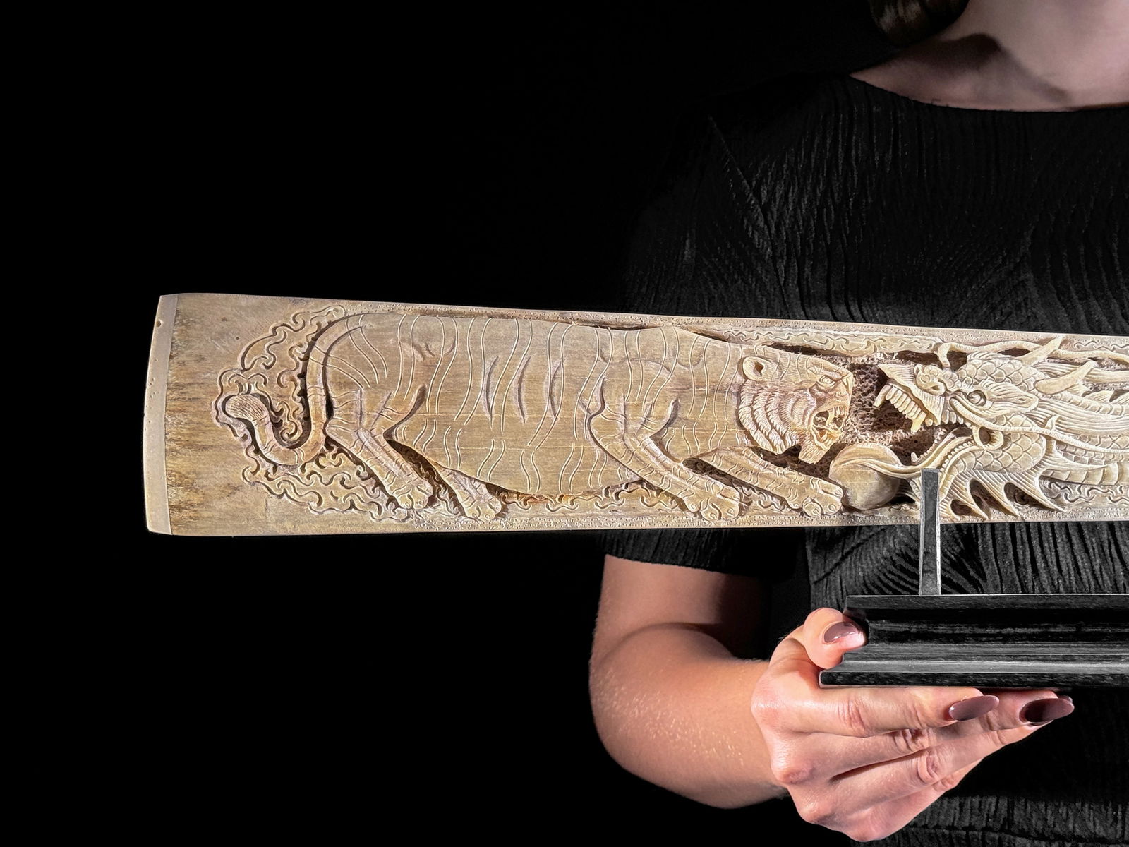 An extra large carved swordfish rostrum - Dragon tiger carving - 2