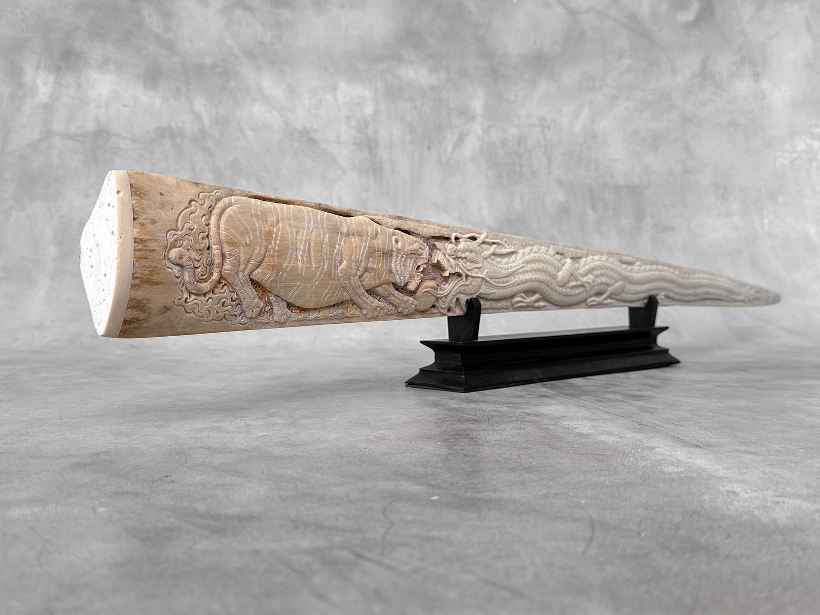 An extra large carved swordfish rostrum - Dragon tiger carving - 5