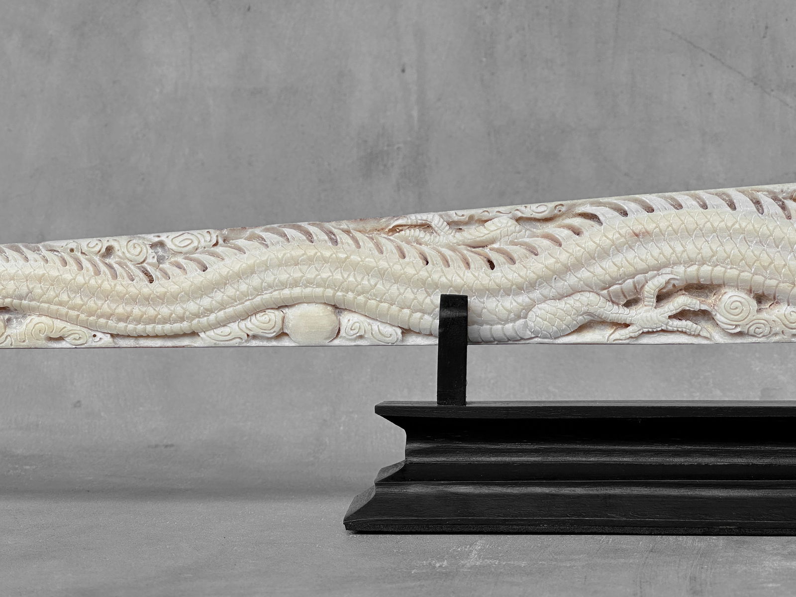 Impressive engraved swordfish rostrum - Dragon Phoenix motif - 6