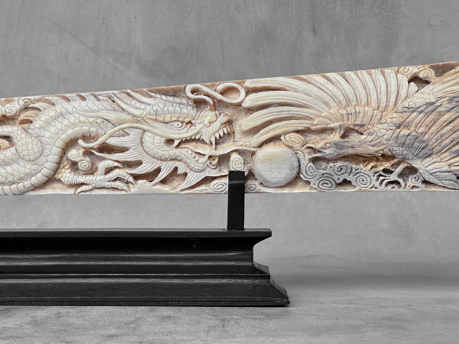 Impressive engraved swordfish rostrum - Dragon Phoenix motif - 8