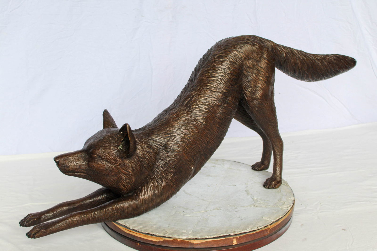 Bronze Wolf Stretching Statue – Handcrafted Lost Wax Wildlife Sculpture with Natural Patina Finish - 6