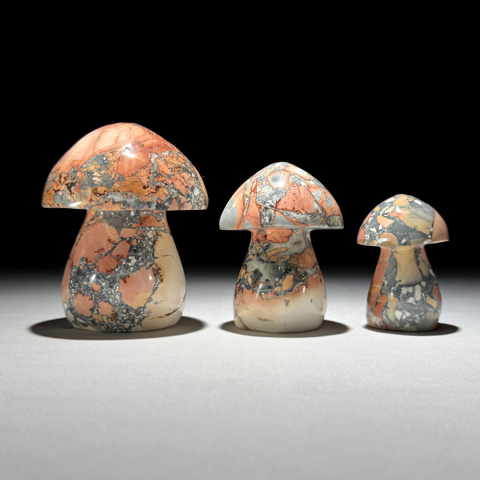 Stunning set of 3 crystallized Maligano Jasper mushrooms - 2