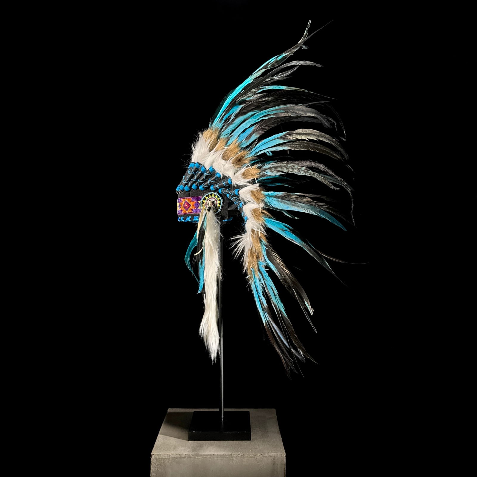 Beautiful remake of an Indian Headdress on a custom stand - 8