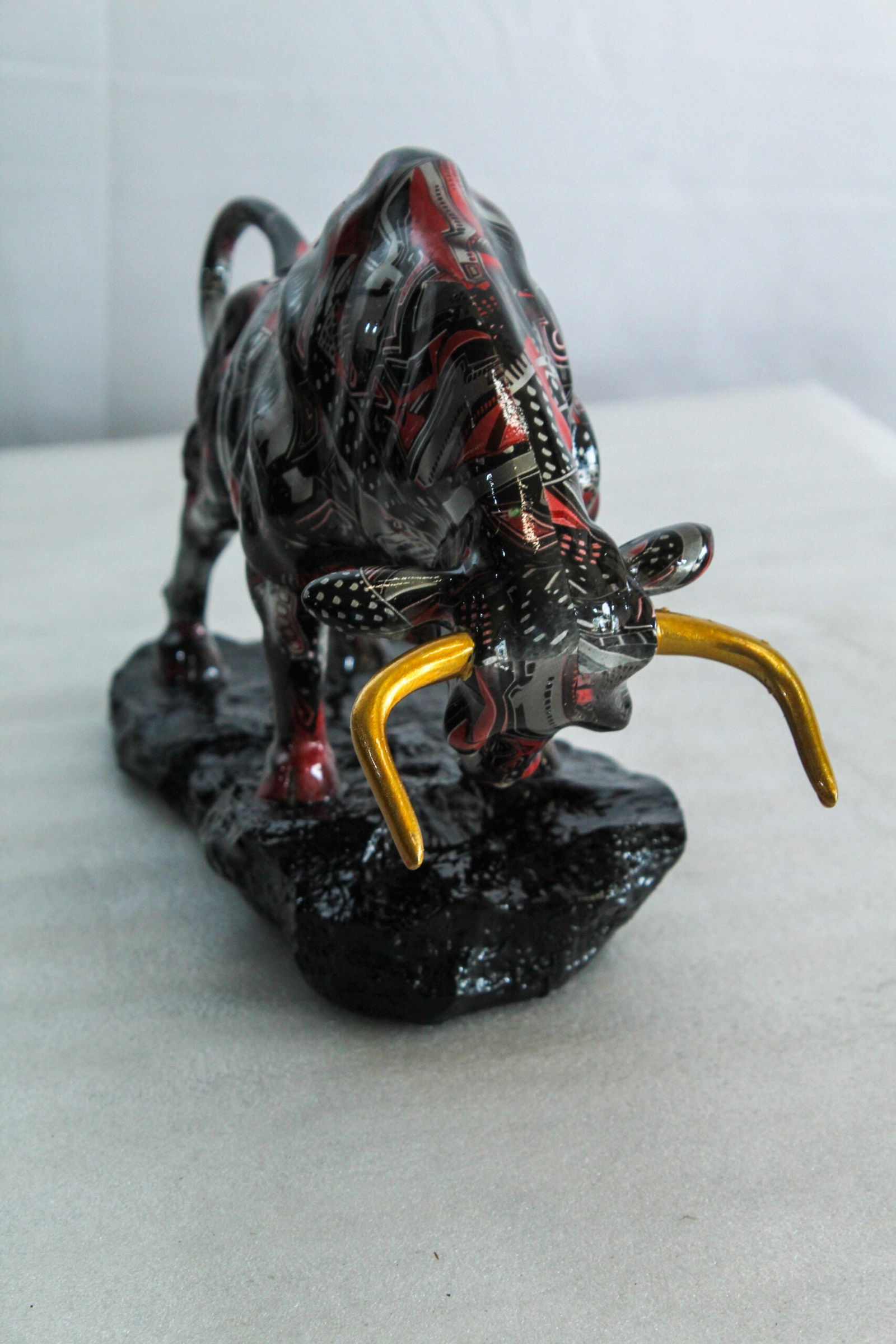 Resin Bull Statue –Abstract Street Art Indoor/Outdoor Sculpture, Red Black & Silver Patterned - 3