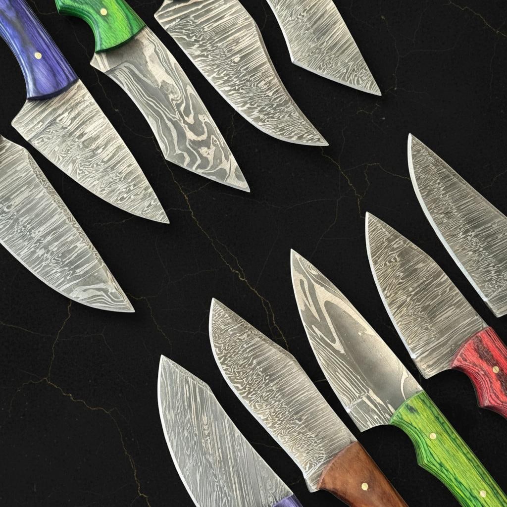 Set of 10 Hunting Knives, Hand Forged Damascus Steel, Skinner Blade, Pakka Wood Handle - 4