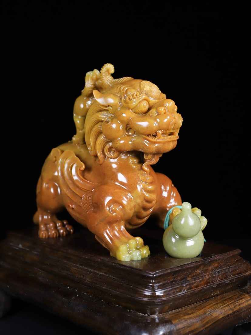 Shoushan Stone Hand-carved Lion Statue - 2