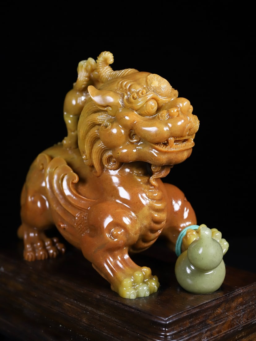 Shoushan Stone Hand-carved Lion Statue - 8