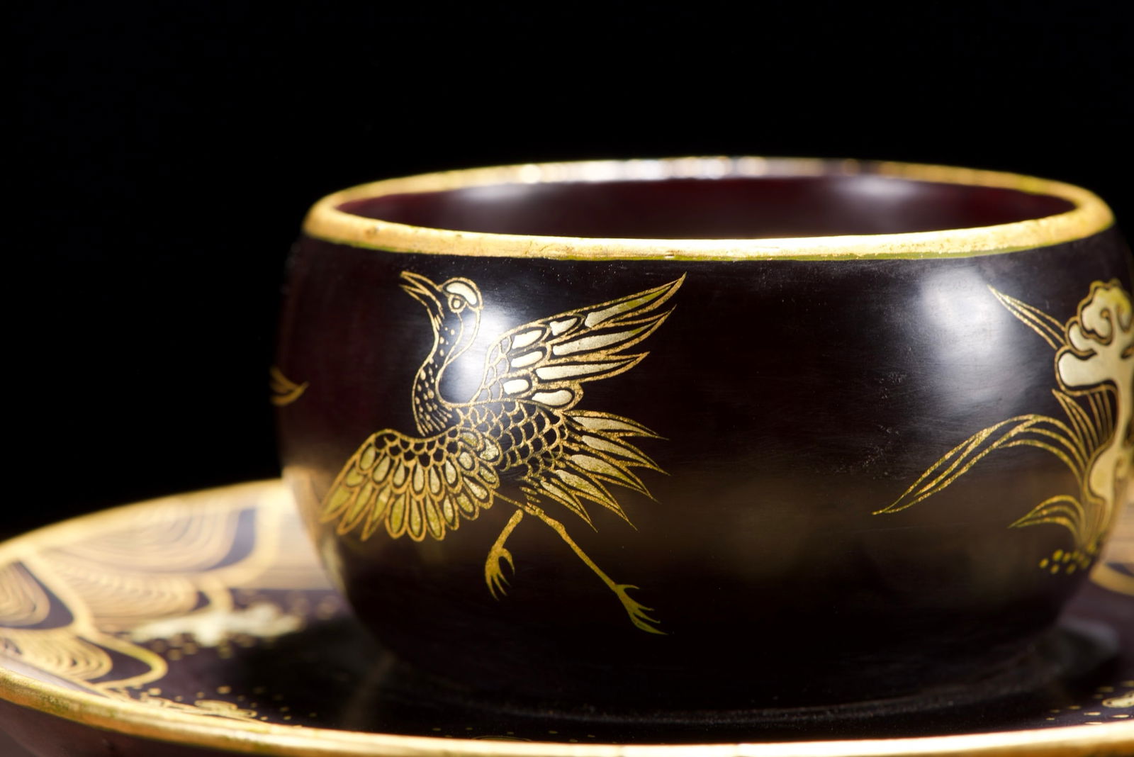 Gilt Gold Wooden-cored Lacquerware Cup Statue - 2