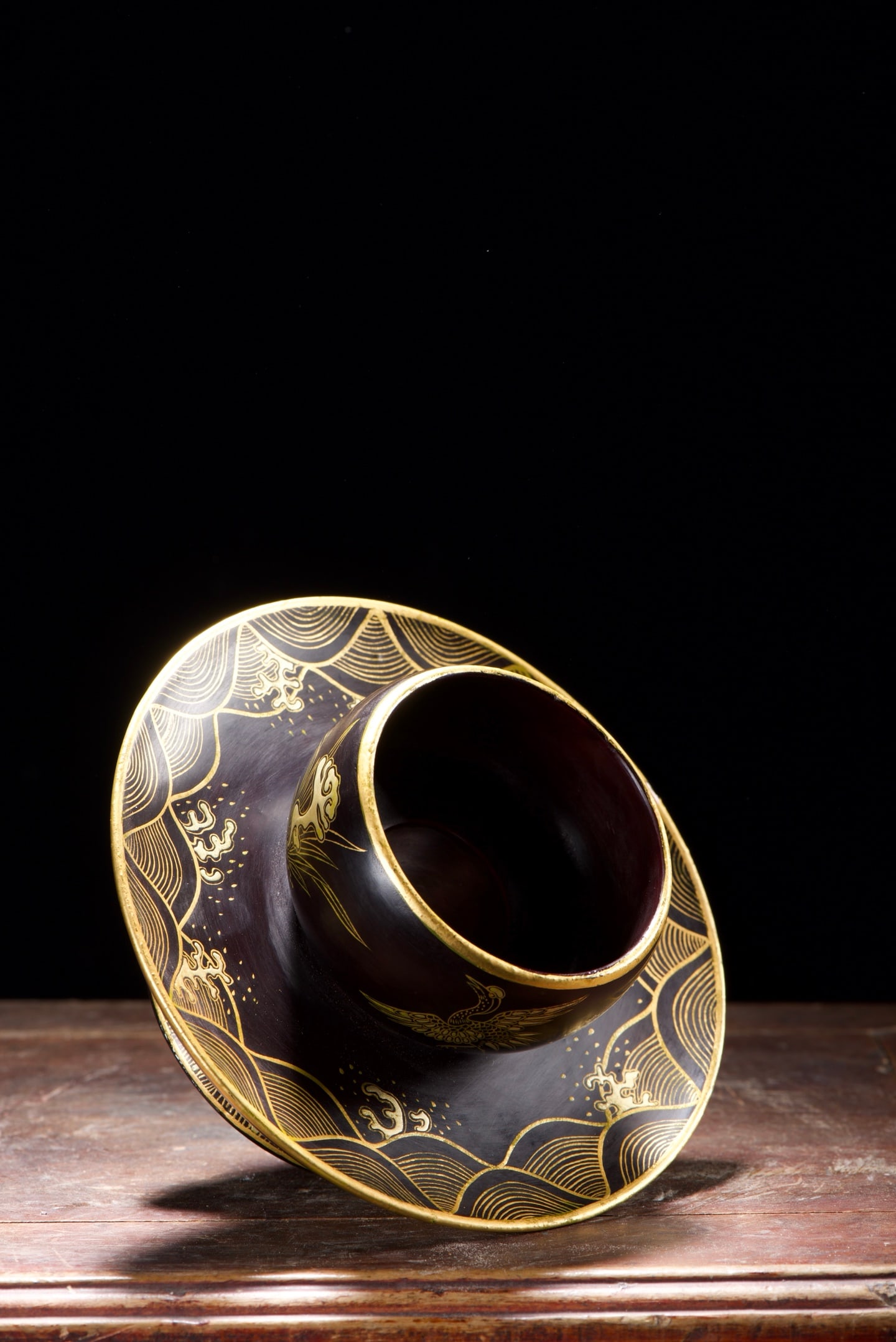 Gilt Gold Wooden-cored Lacquerware Cup Statue - 5