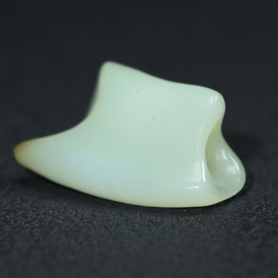 Hetian Jade Pendant - Lezi - 3