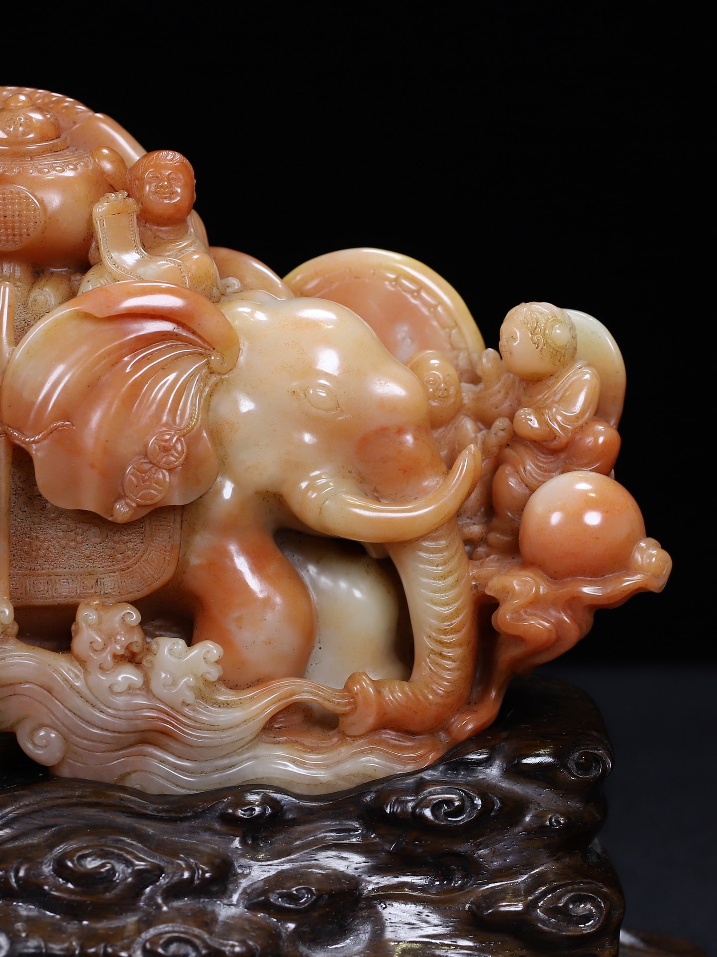 Natural Shoushan Stone Hand-carved Elephant & Kids Statue - 5