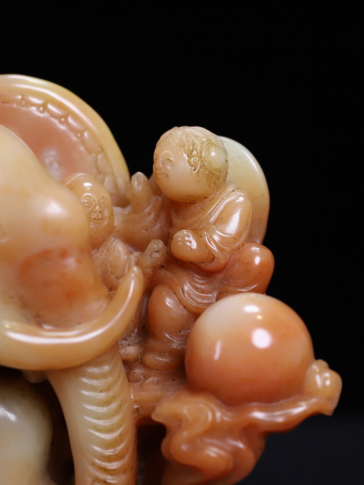 Natural Shoushan Stone Hand-carved Elephant & Kids Statue - 7