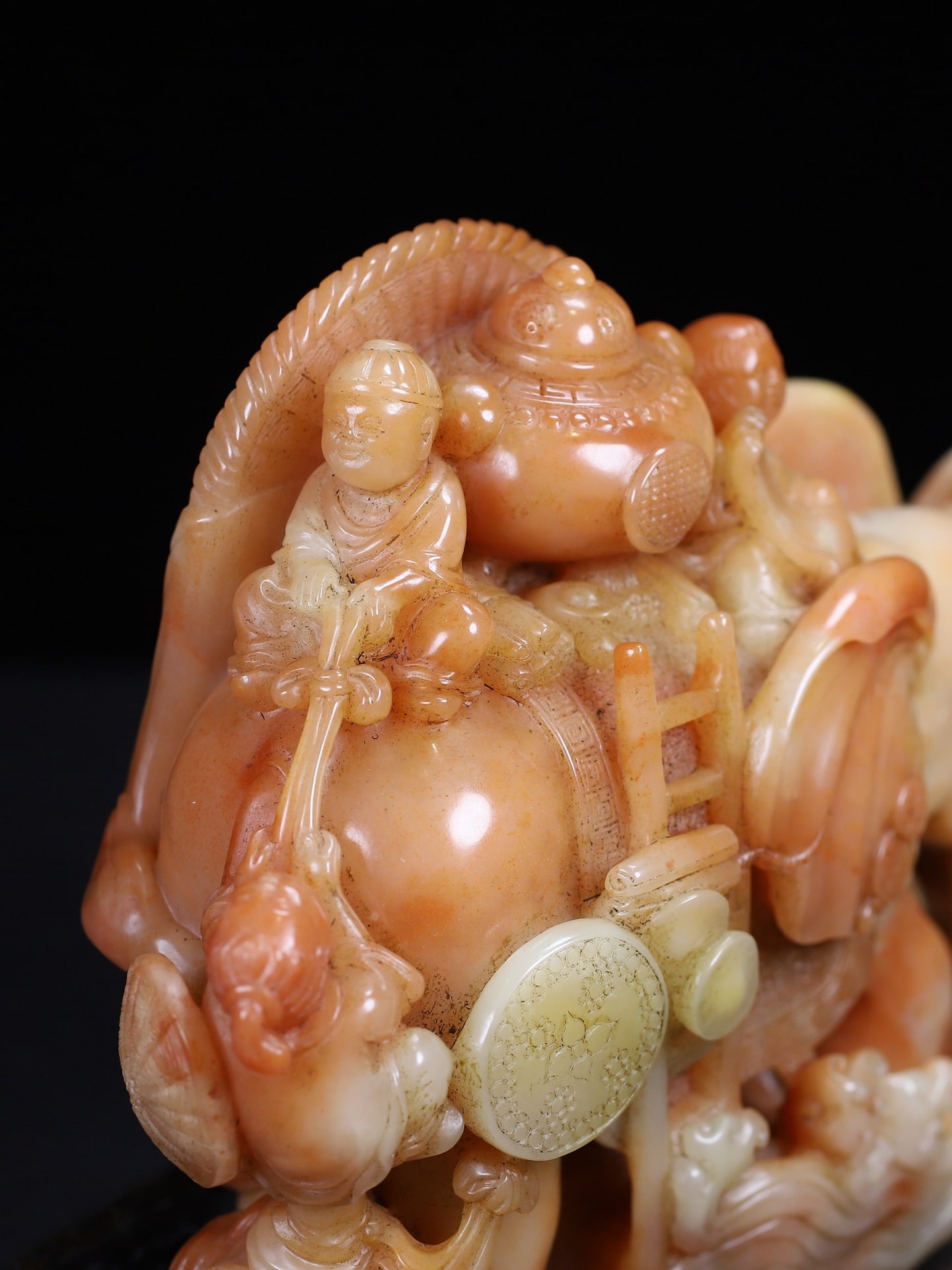 Natural Shoushan Stone Hand-carved Elephant & Kids Statue - 9