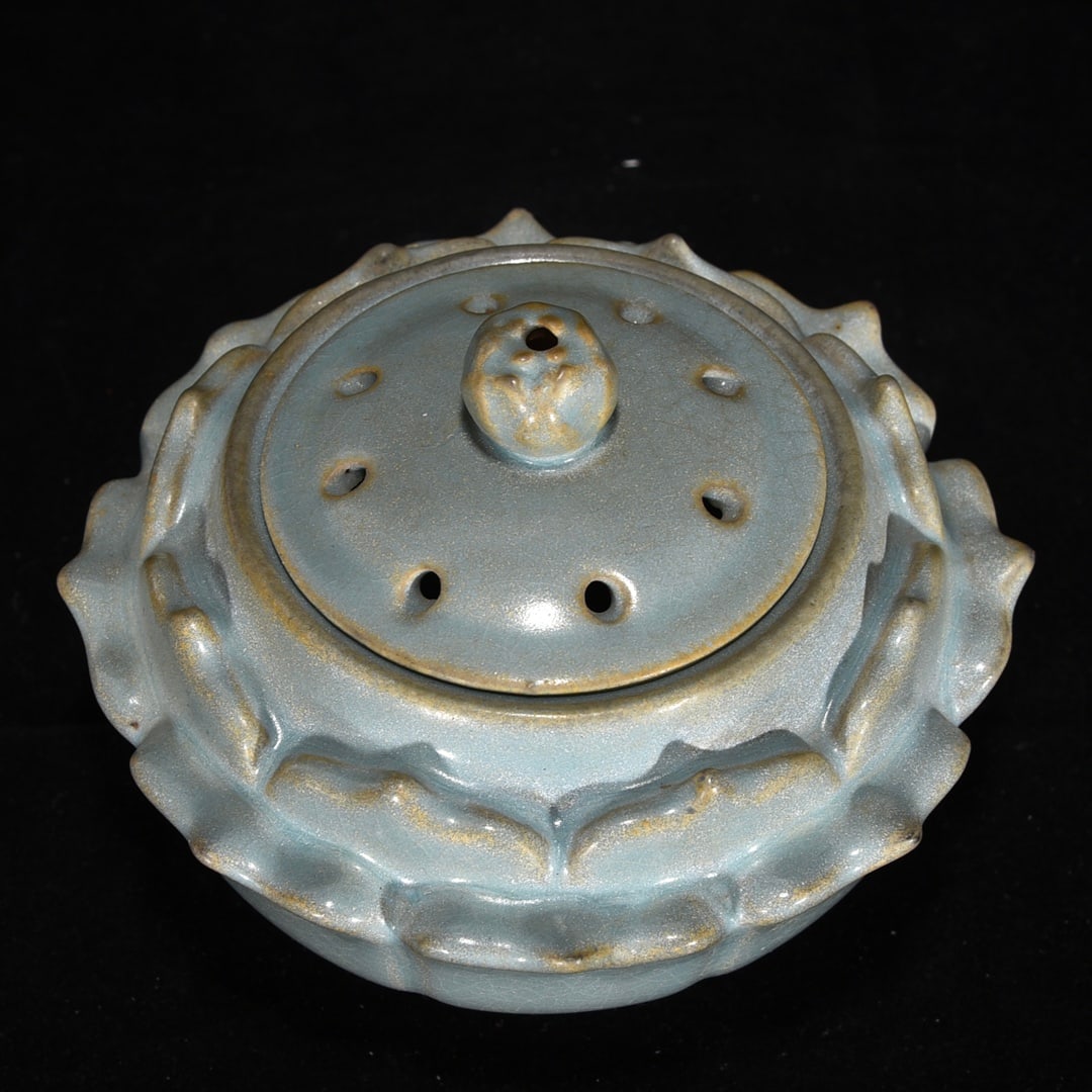 Ru Kiln Sky Blue Glaze Porcelain Incense Burner - 3