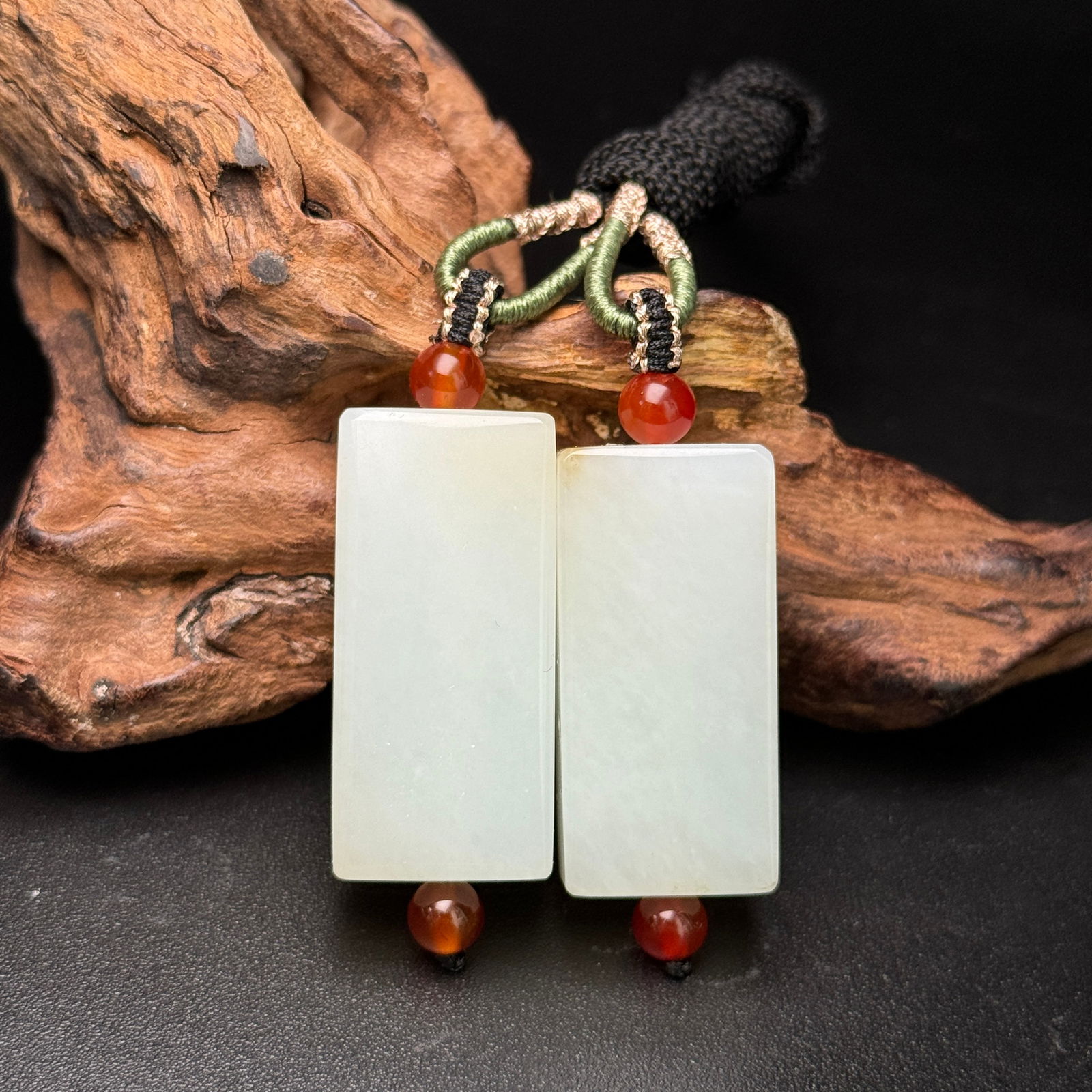 A Pair Hetian Jade Pendant: Title: A Pair Hetian Jade Pendant Origin: Chinese Date/Period: After2000 Materials: Hetian Jade Dimensions: 18x37x10(mm) 0.71x1.46x0.39(inches) Weight 0.09 lbs/42g Reserve: $199.00 