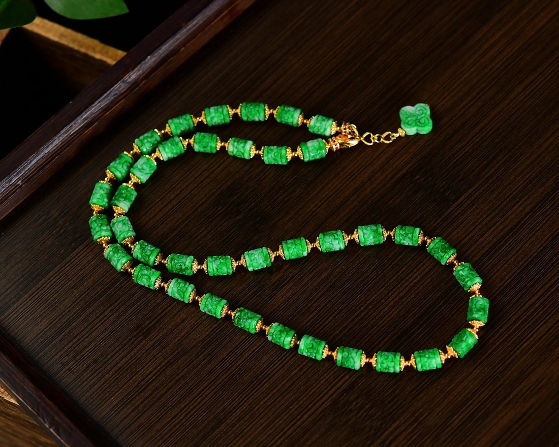 Natural Green Jadeite Necklace with Certificate - 4