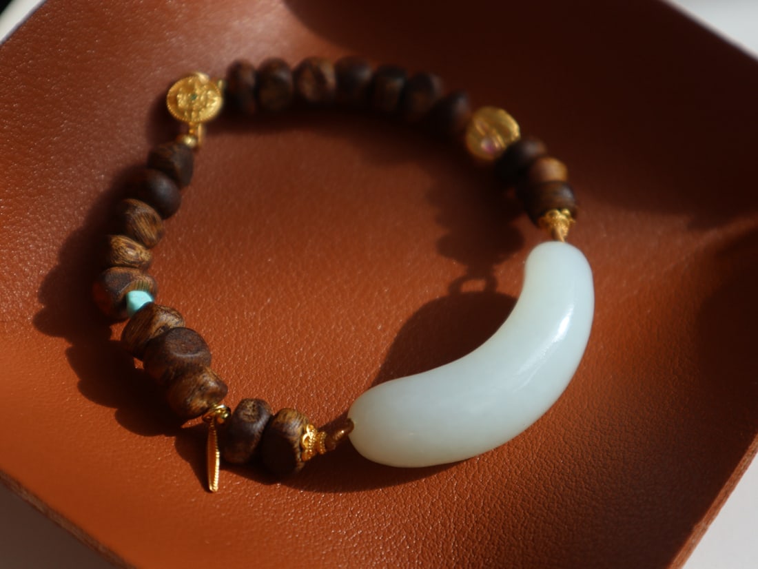 Chenxiang Wood,Hetian Jade Bracelet (1 of 6)