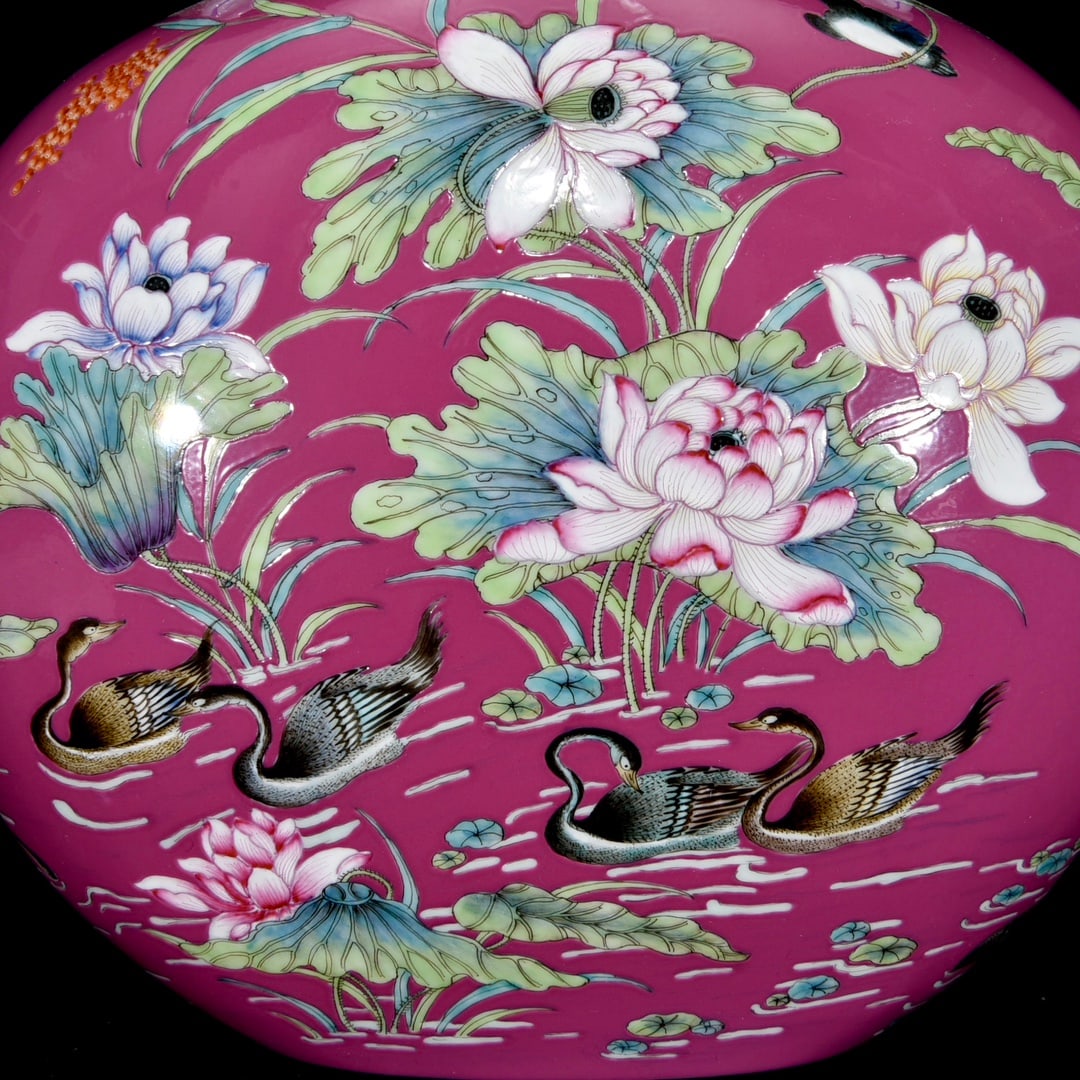 Rouge Red Glaze Famille Rose Porcelain Ruyi Vase - Mandarin duck,Lotus,Qianlong Mark - 7