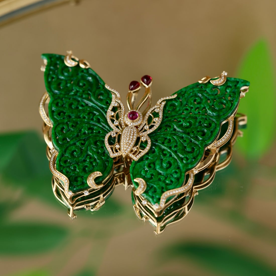 18K Gold Inlay Green Hetian Jade,Diamond Butterfly Pendant - 9