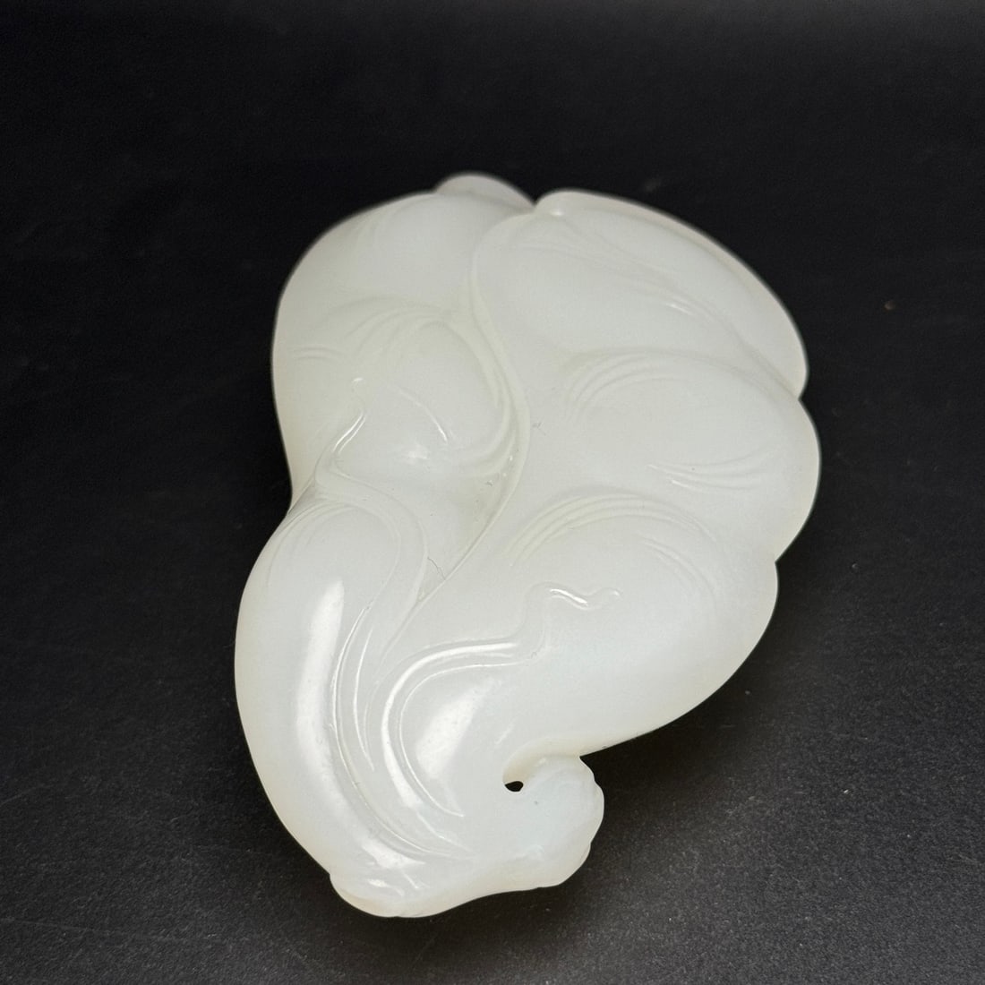 White Hetian Jade Hand-Carved Bean Pendant/Statue - 6