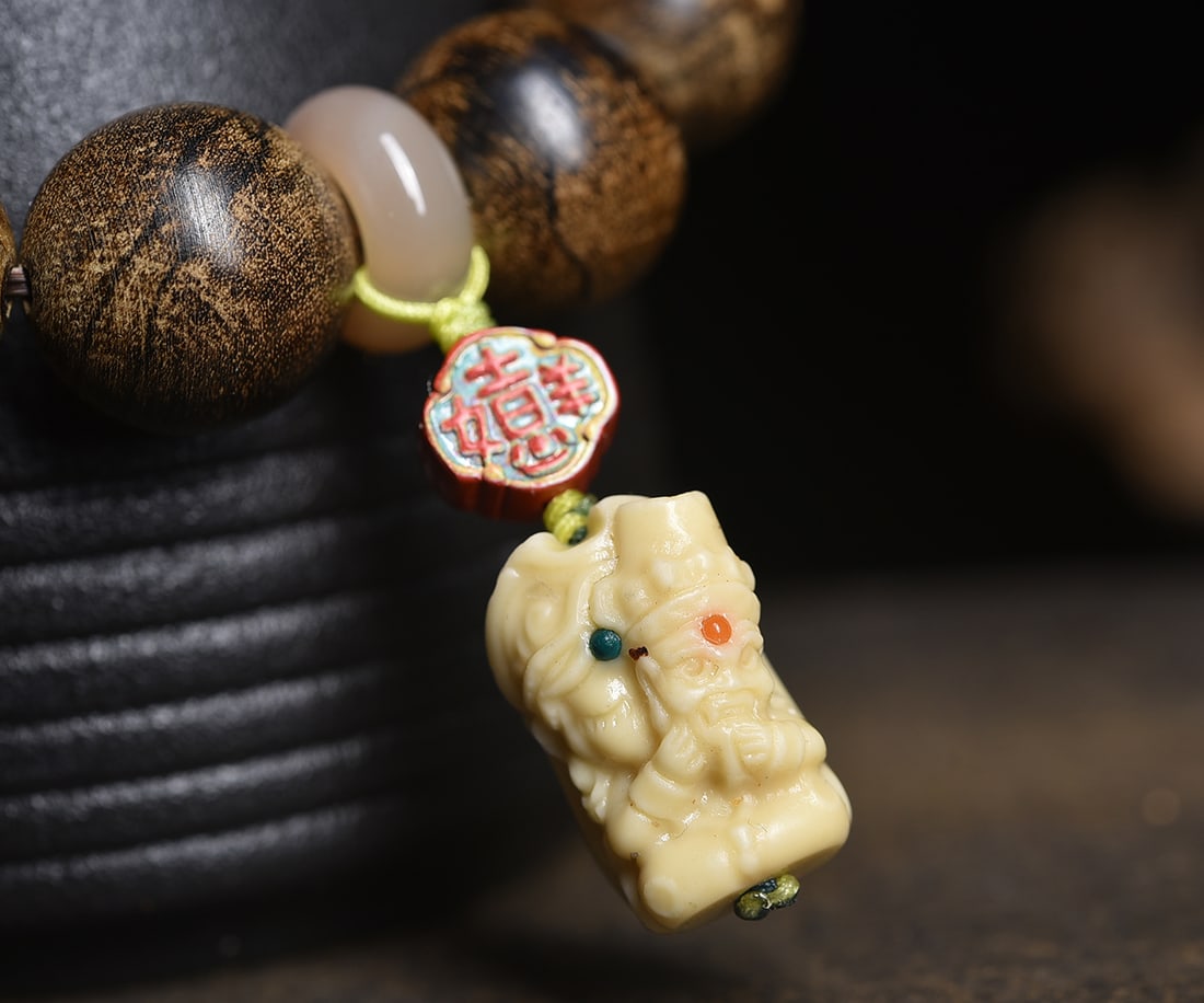 16mm Chenxiang Wood Bracelet - 3