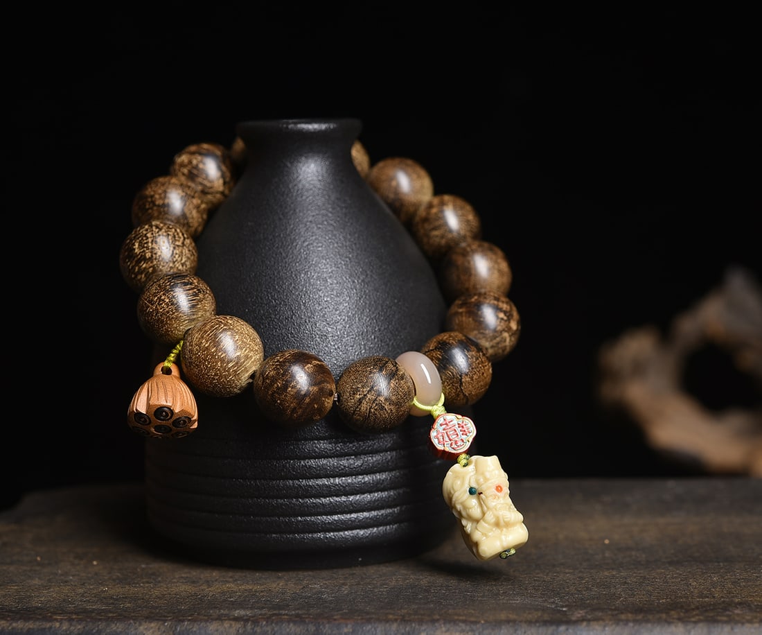 16mm Chenxiang Wood Bracelet - 6