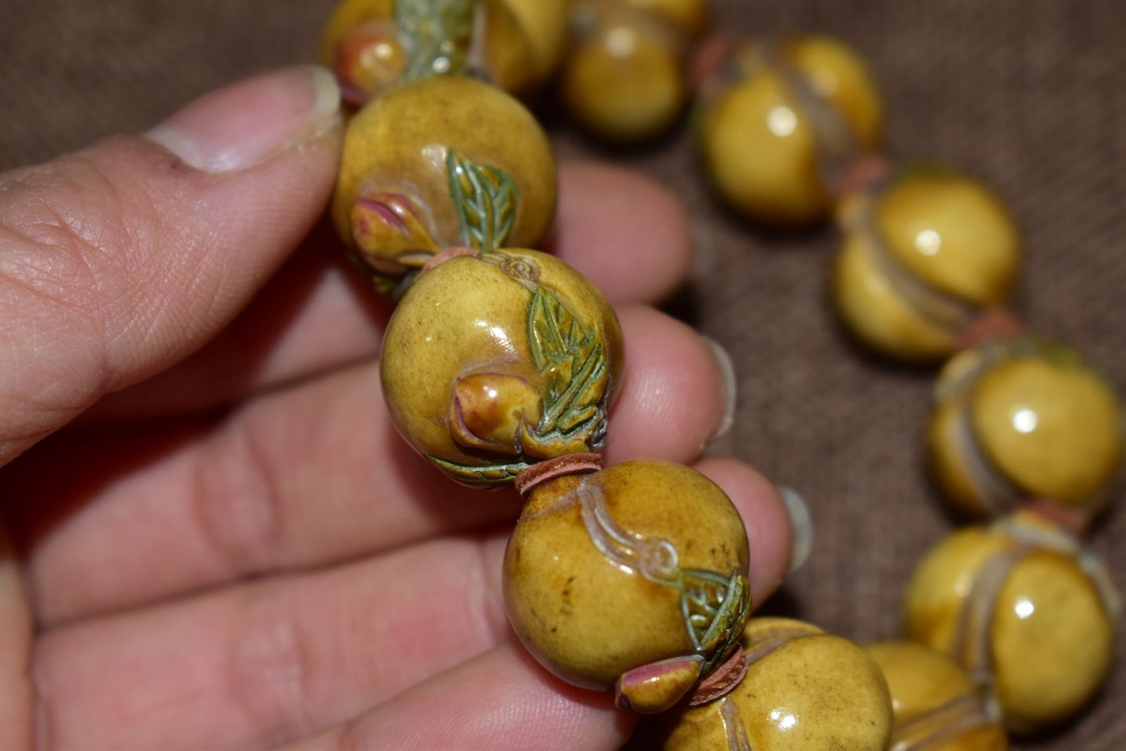 Horn Hand-Carved Peach Hand Chain - 2