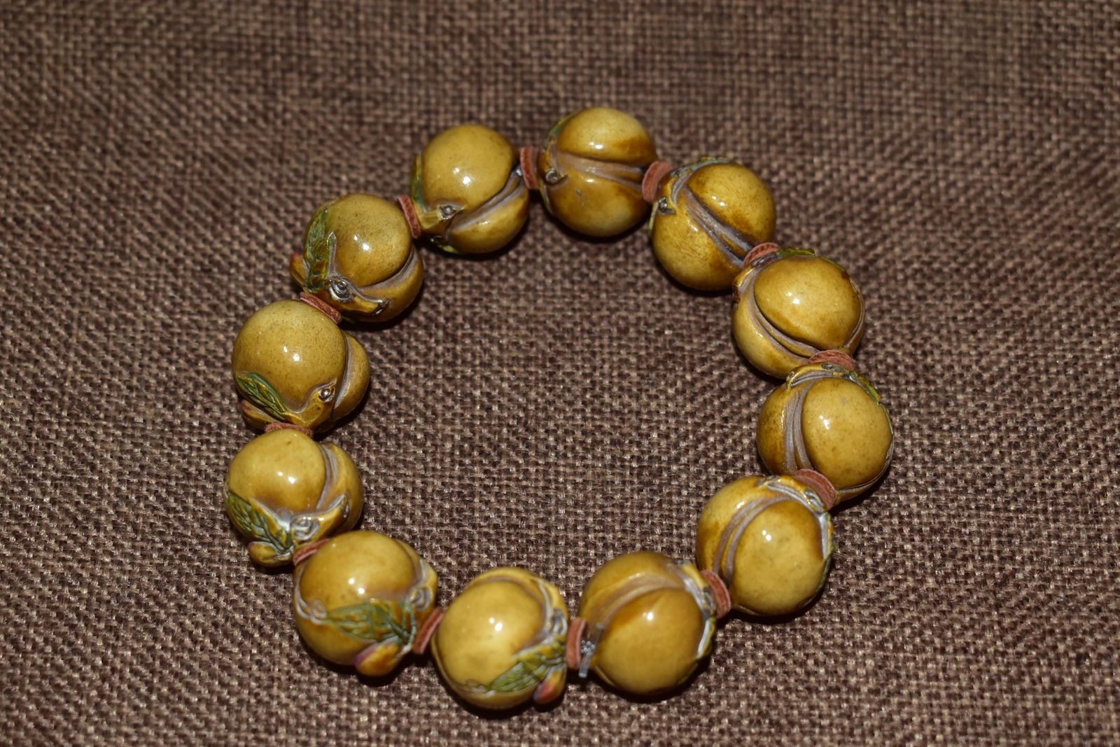 Horn Hand-Carved Peach Hand Chain - 4