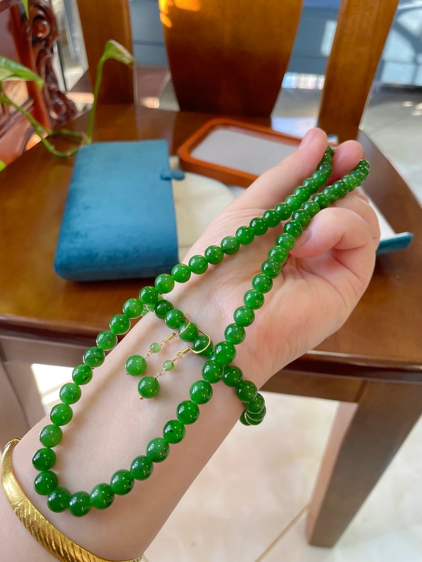 A Set Green Hetian Jade Necklace,Earrings,Bracelet - 2