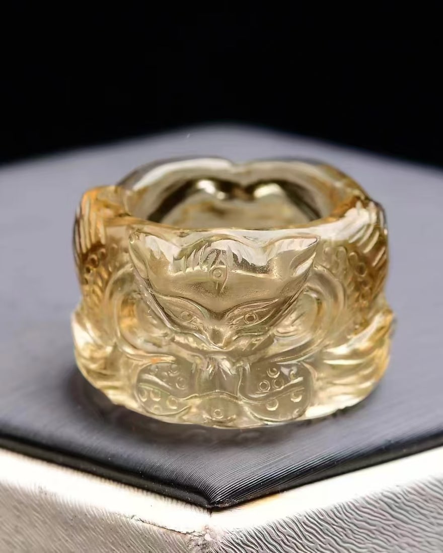 Inside Diameter 19mm Citrine Thumb Ring - Fox: Title: Inside Diameter 19mm Citrine Thumb Ring - Fox Origin: Chinese Date/Period: After2025 Materials: Citrine Dimensions: 19x18x7(mm) 0.75x0.71x0.28(inches) Weight 0.04 lbs/17g Reserve: $150.00 